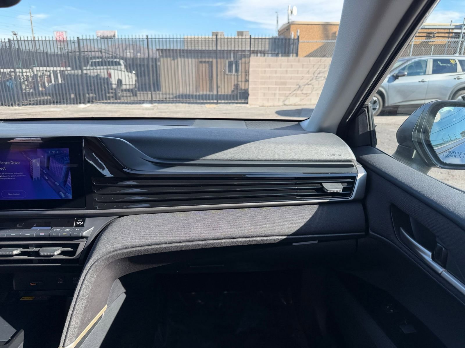 Thumbnail: 2025 Toyota Camry - 33