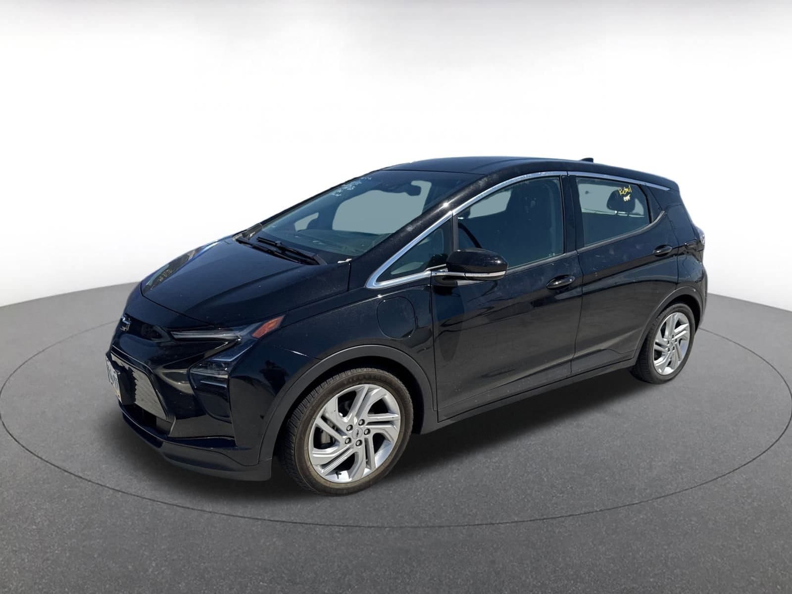 Thumbnail: 2023 Chevrolet Bolt EV - 3