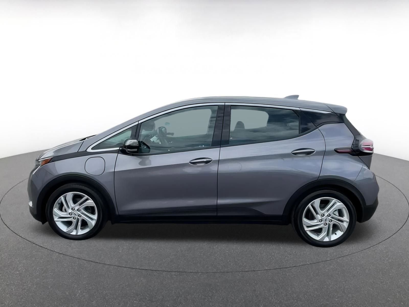Thumbnail: 2023 Chevrolet Bolt EV - 9