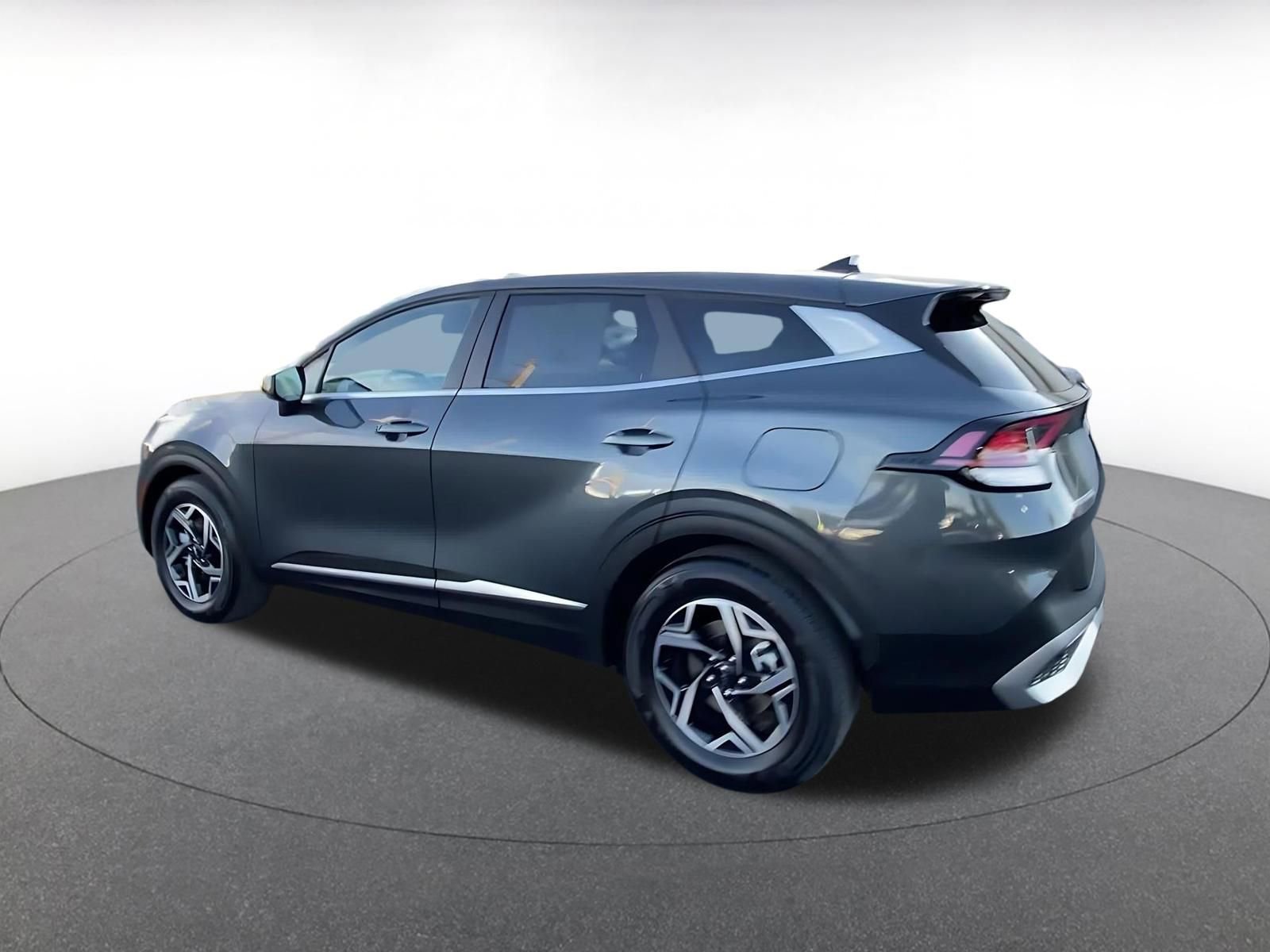 Thumbnail: 2025 Kia Sportage - 10