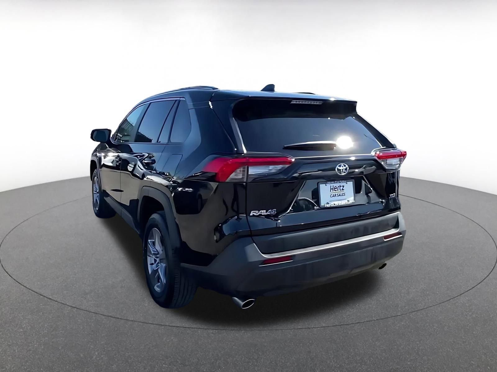 Thumbnail: 2025 Toyota RAV4 - 11