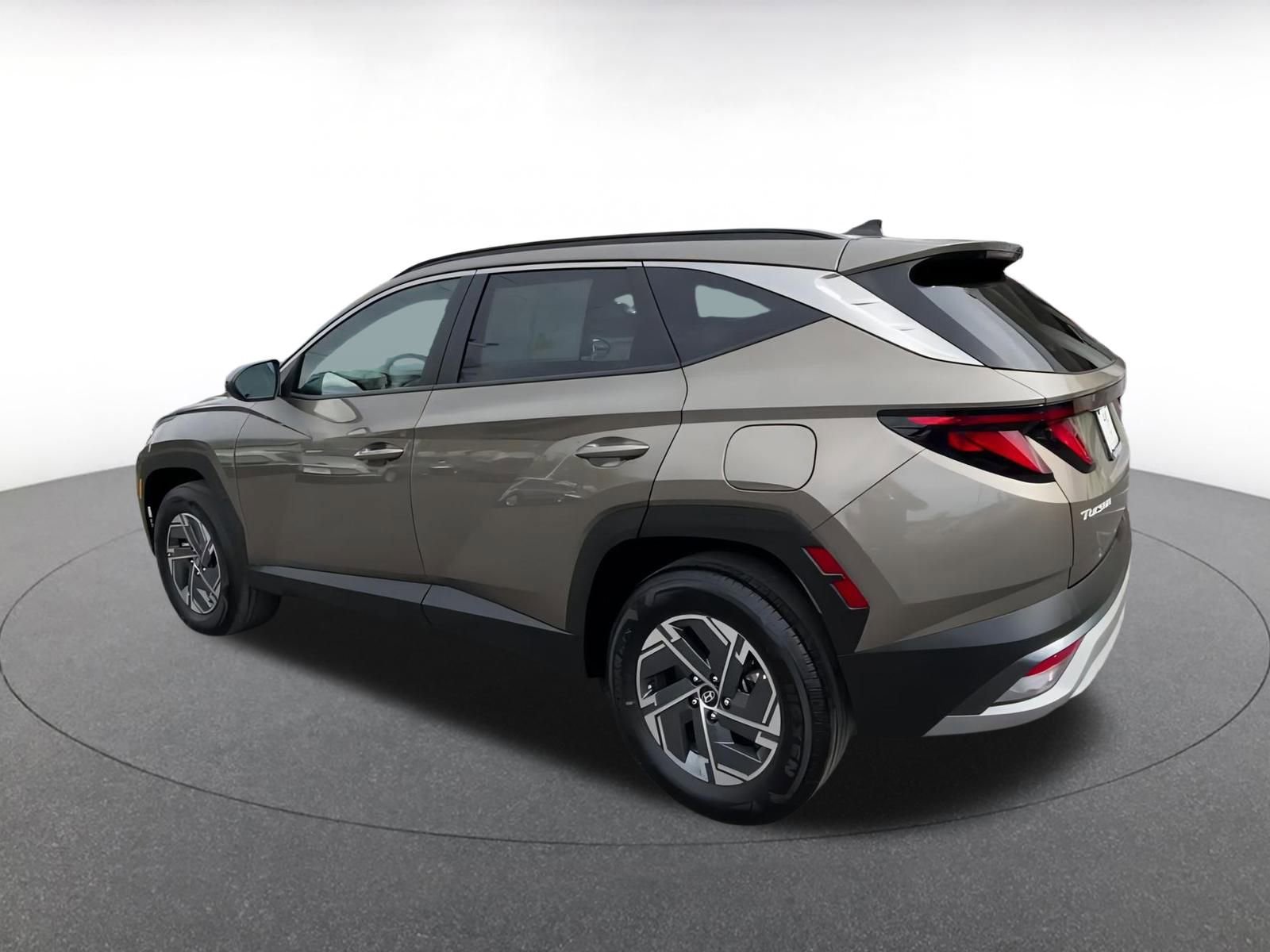 Thumbnail: 2025 Hyundai Tucson - 10