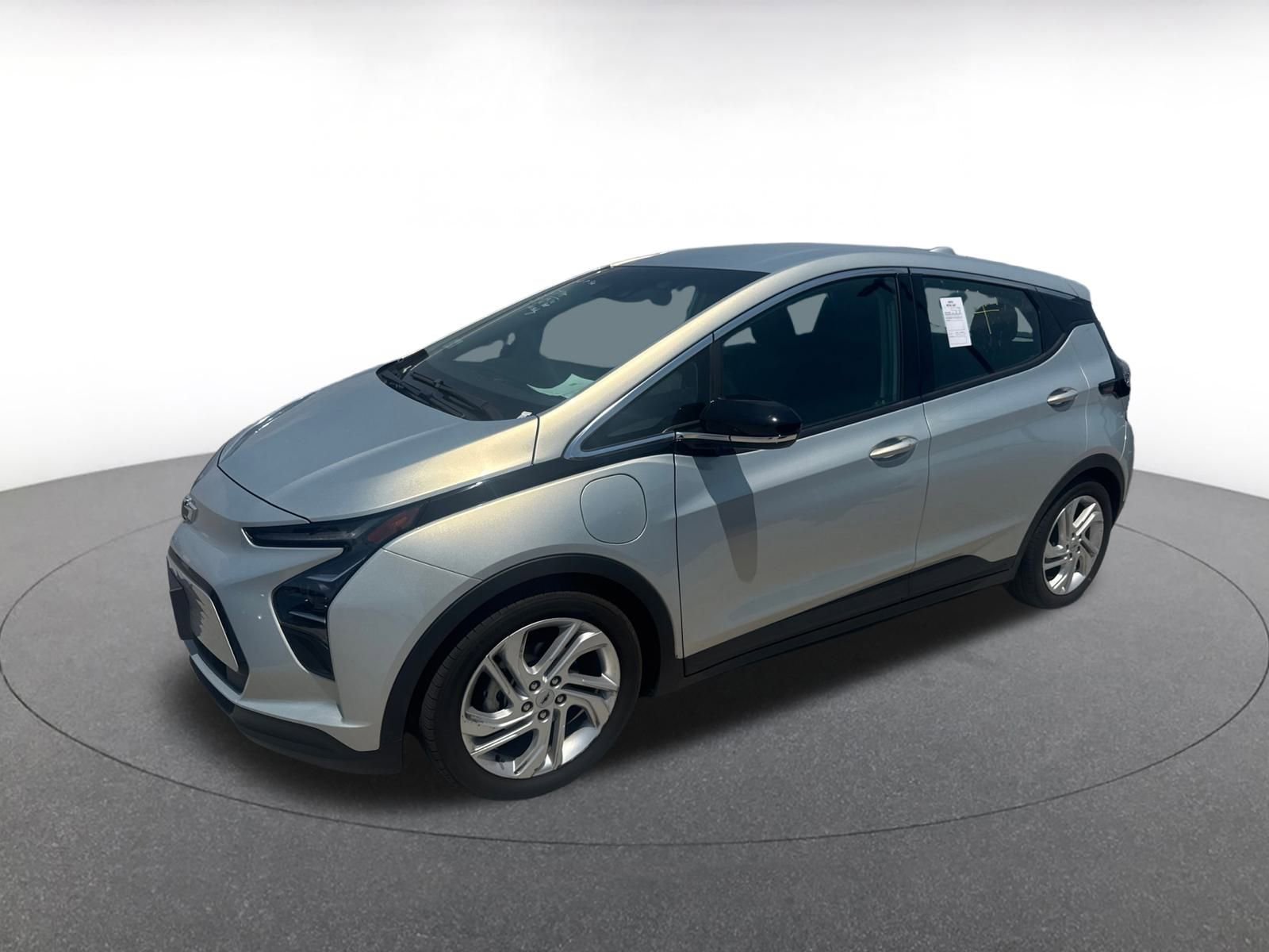 Thumbnail: 2023 Chevrolet Bolt EV - 3