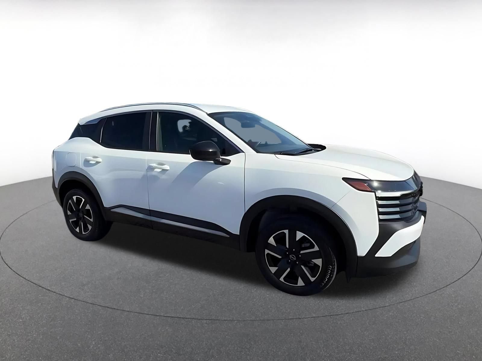 Thumbnail: 2026 Nissan Kicks - 2