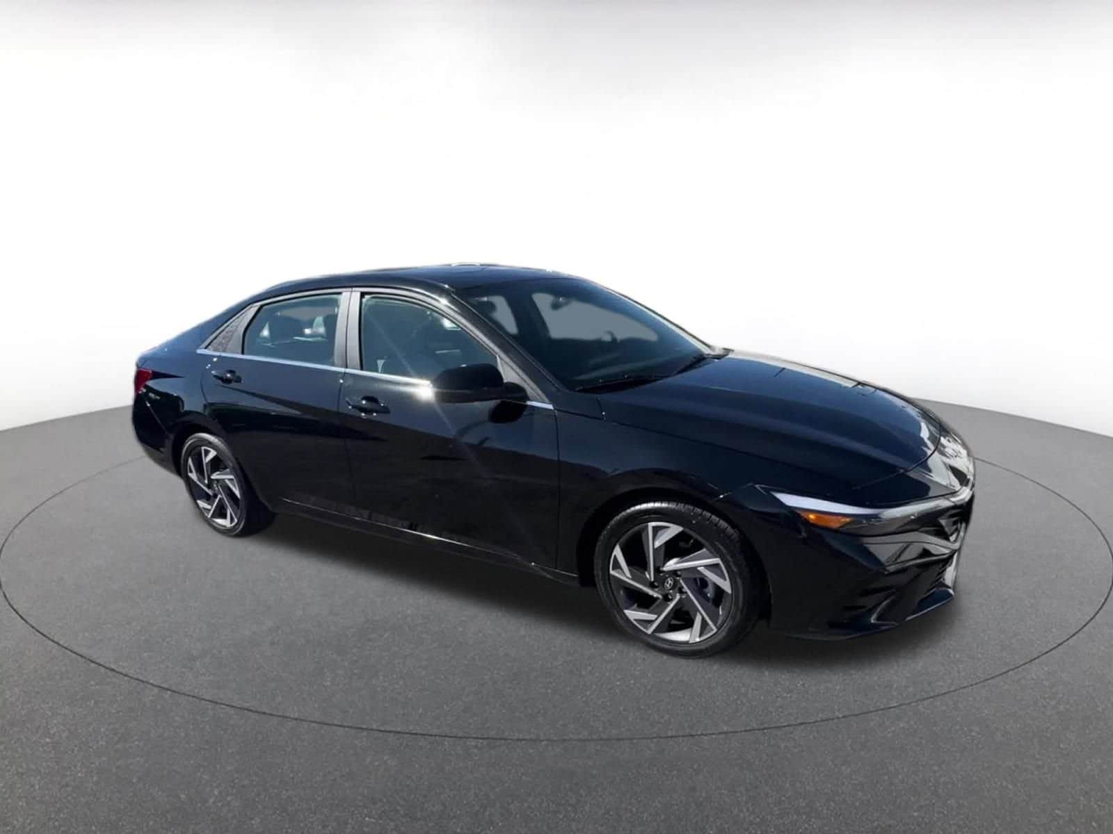 Thumbnail: 2025 Hyundai Elantra - 2