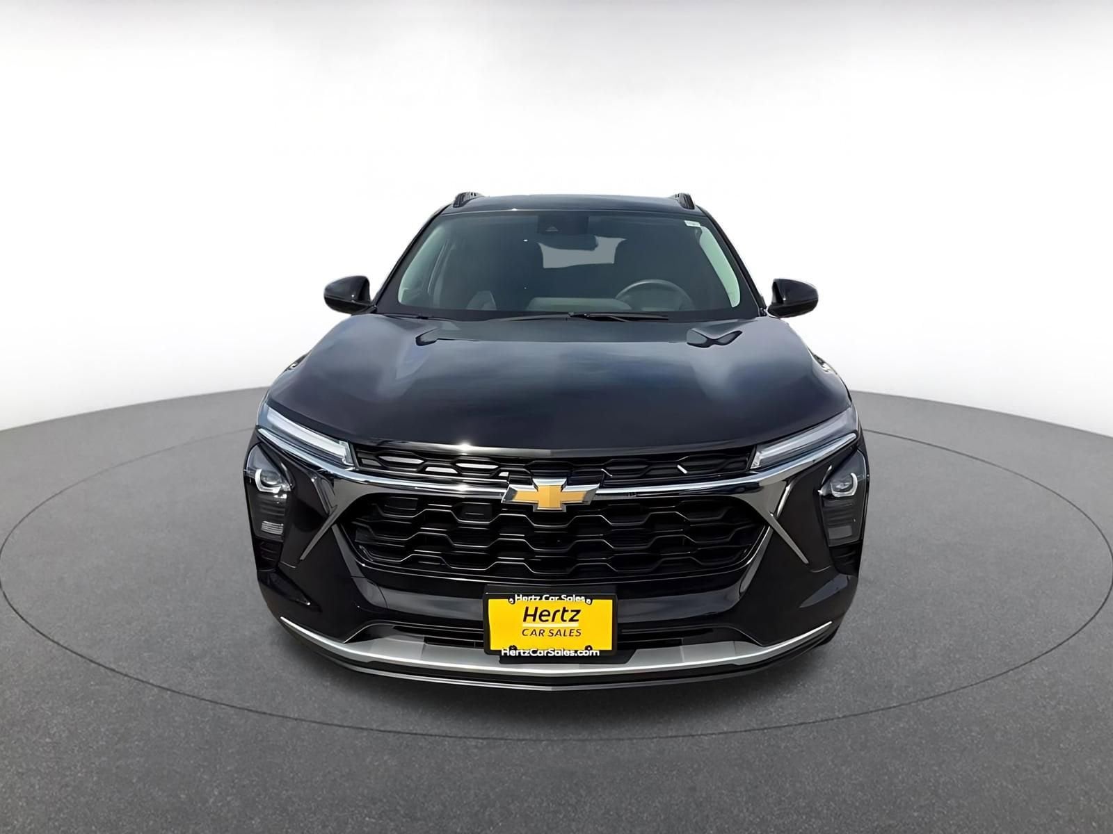 Thumbnail: 2025 Chevrolet Trax - 4