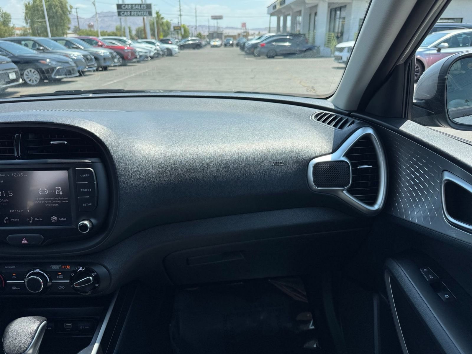 Thumbnail: 2023 Kia Soul - 29