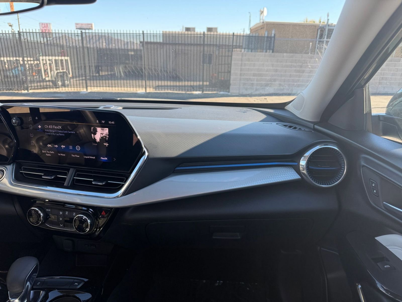 Thumbnail: 2025 Chevrolet Trax - 33