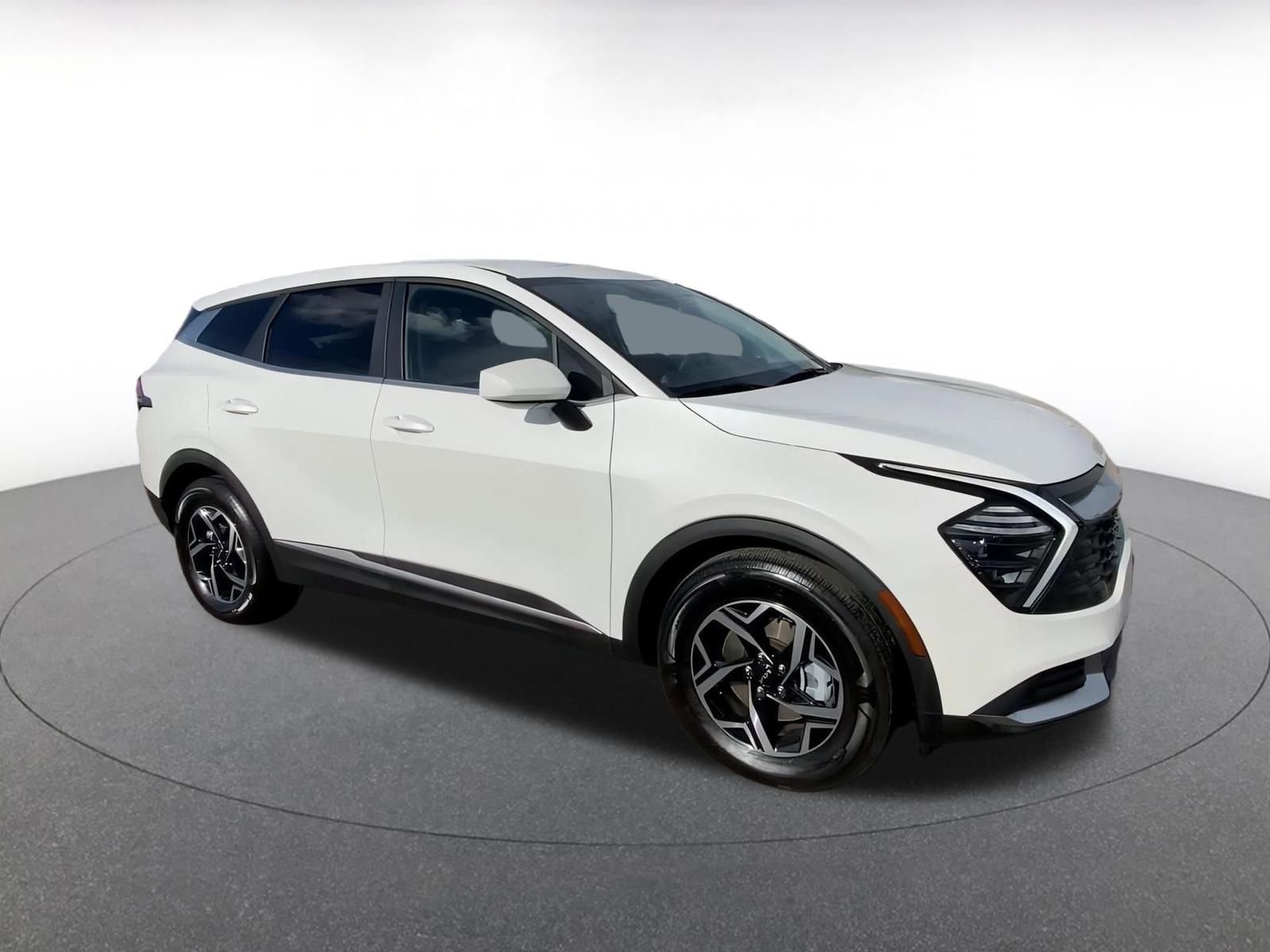 Thumbnail: 2025 Kia Sportage - 2