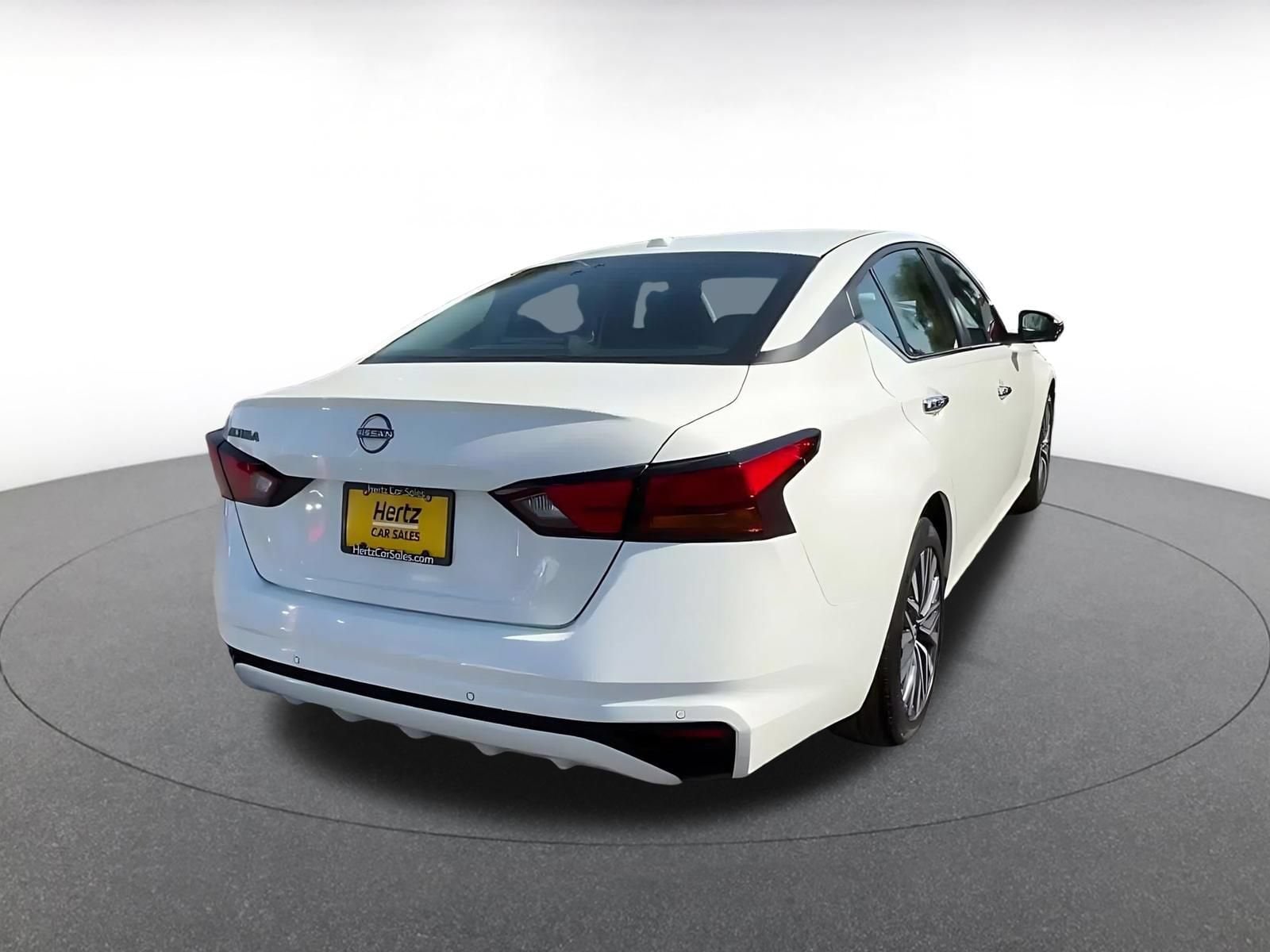 Thumbnail: 2025 Nissan Altima - 14