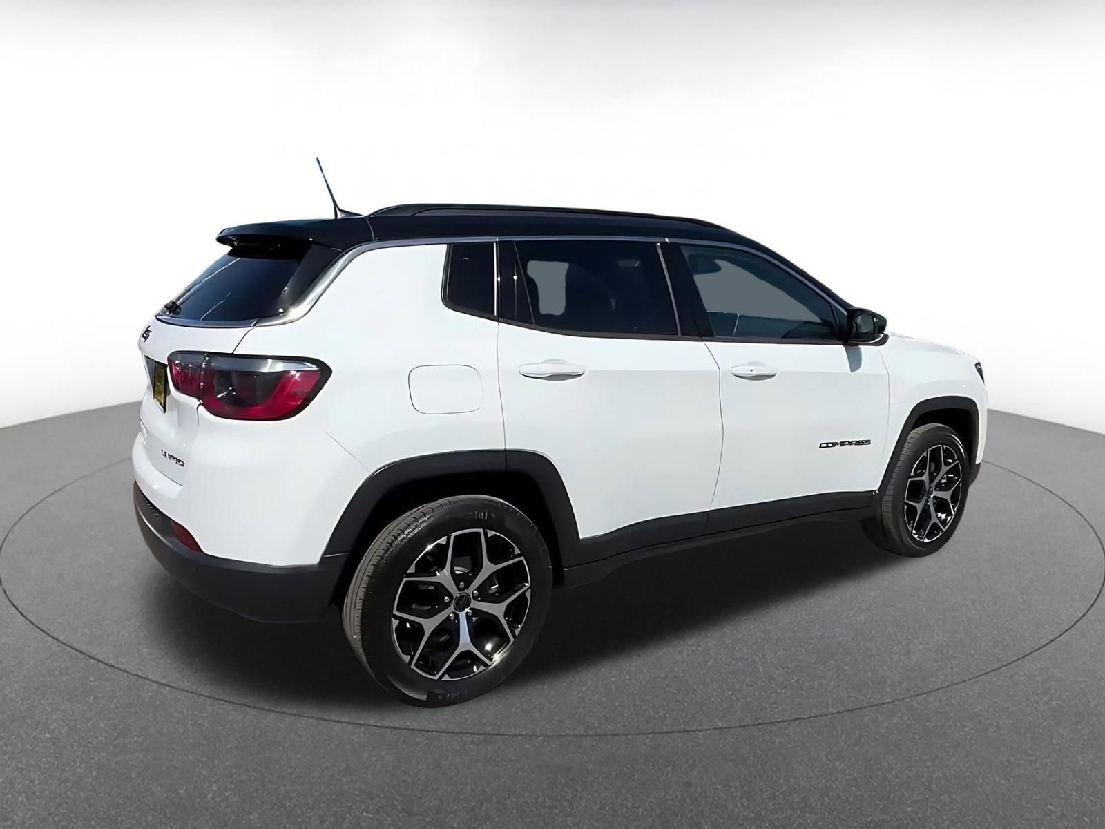 Thumbnail: 2025 Jeep Compass - 14