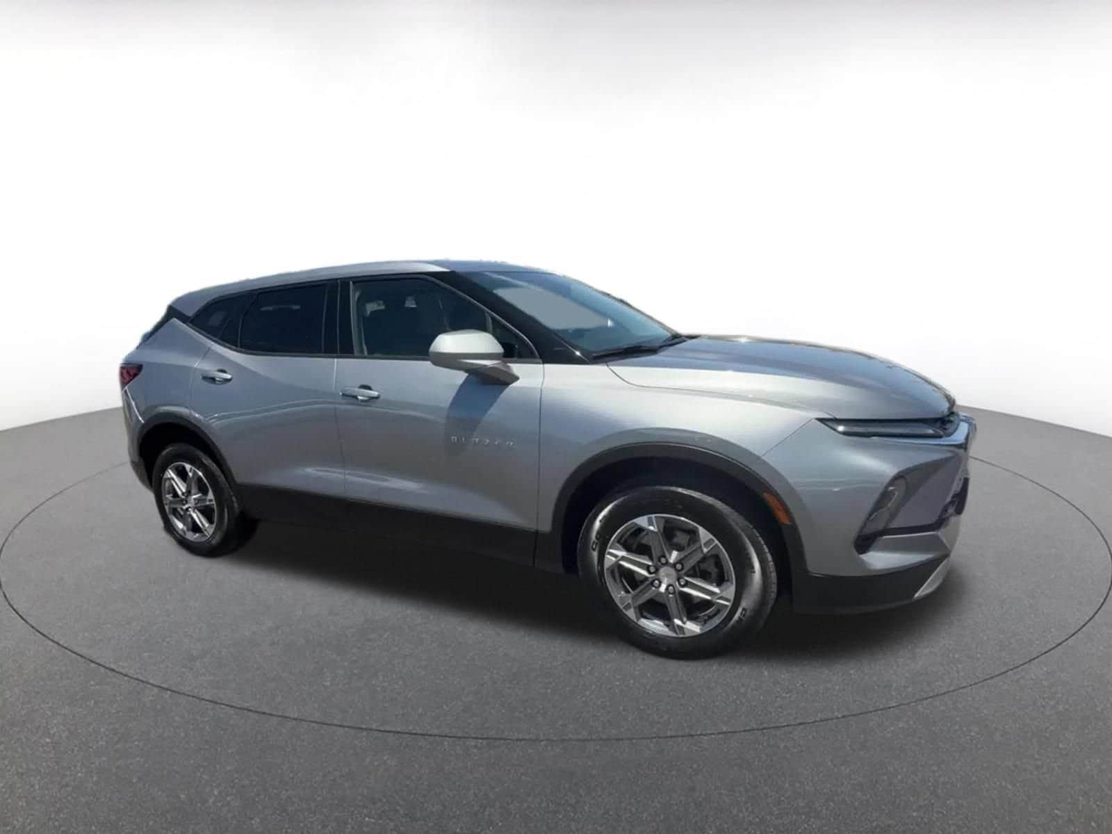 Thumbnail: 2025 Chevrolet Blazer - 2