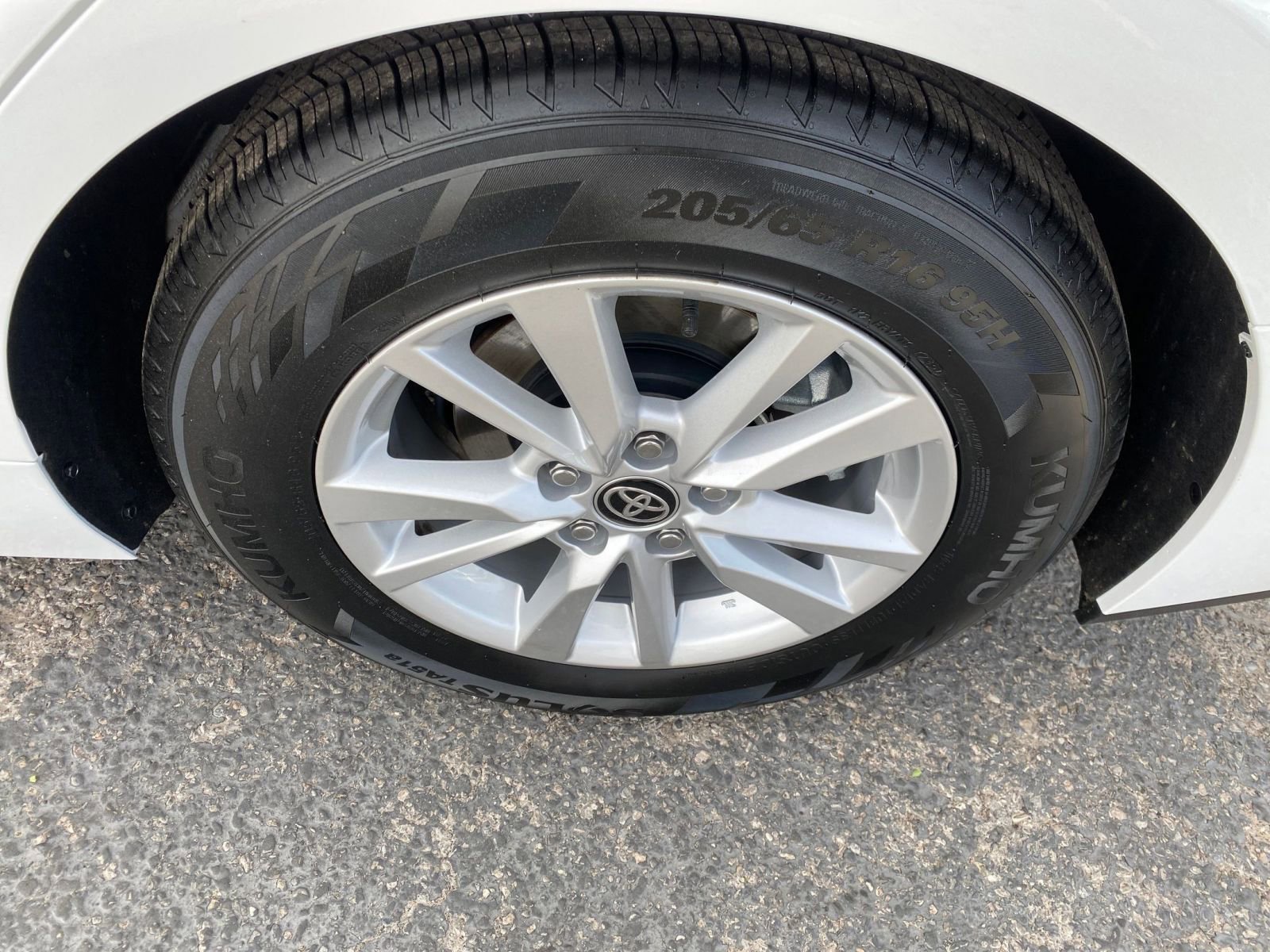 Thumbnail: 2025 Toyota Camry - 29