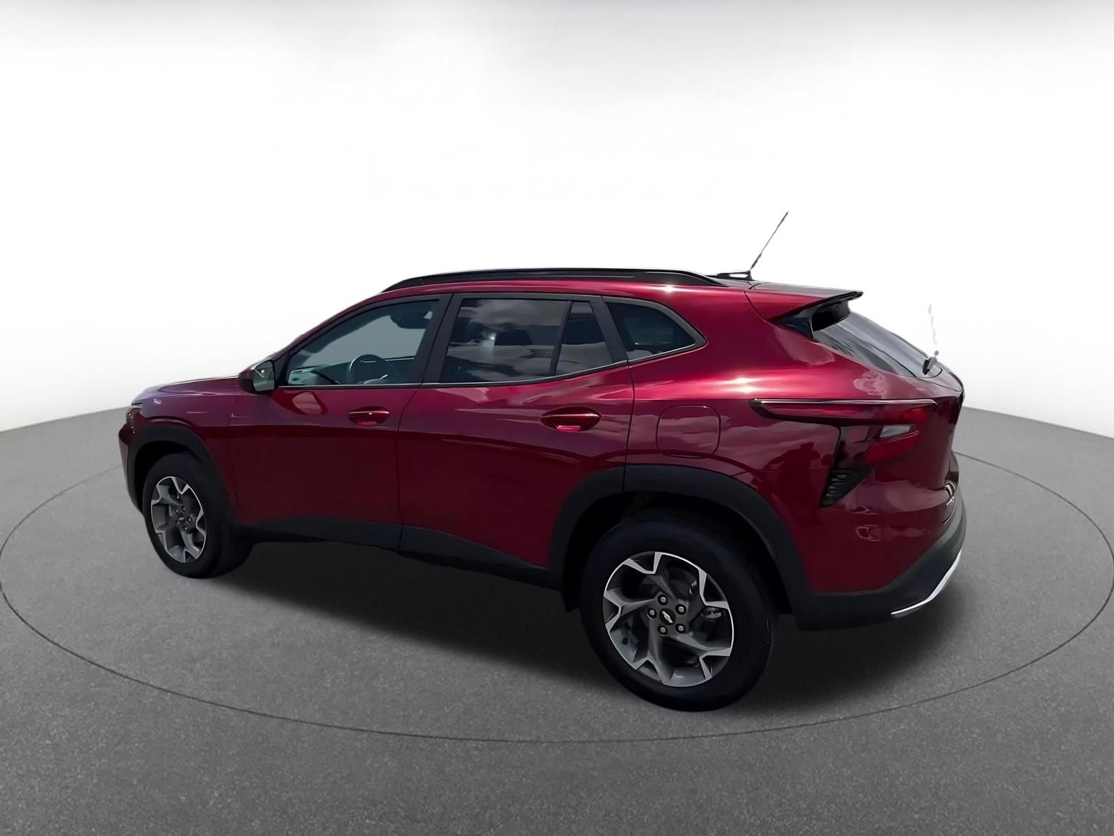 Thumbnail: 2025 Chevrolet Trax - 10