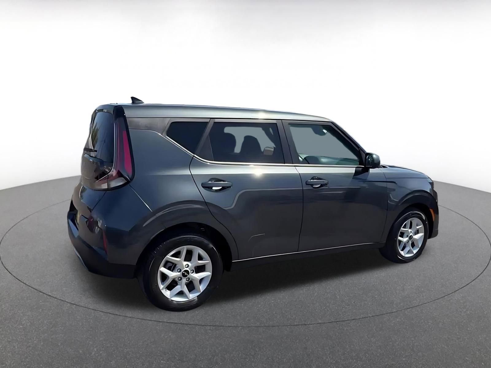 Thumbnail: 2023 Kia Soul - 15
