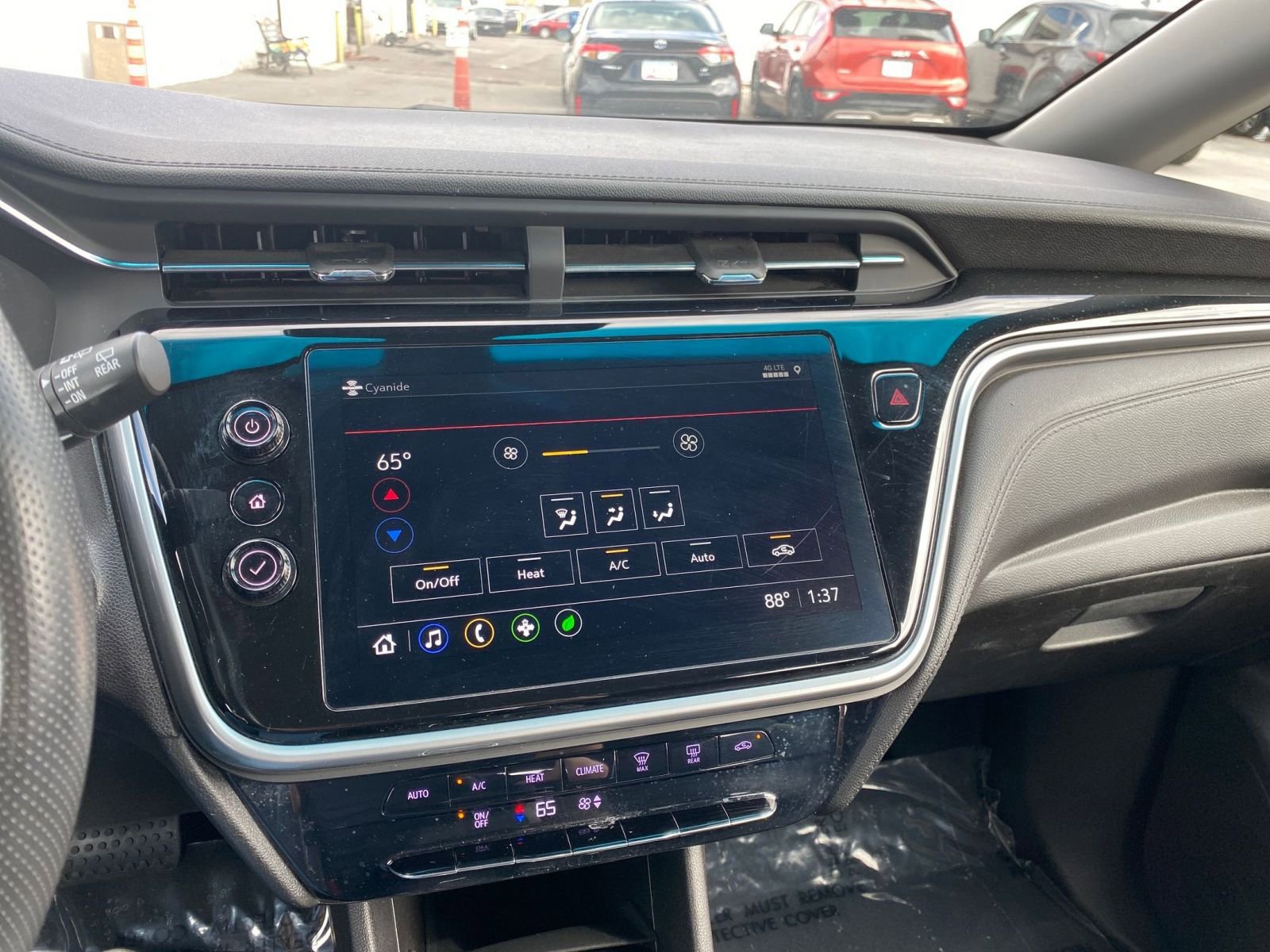 Thumbnail: 2023 Chevrolet Bolt EV - 21