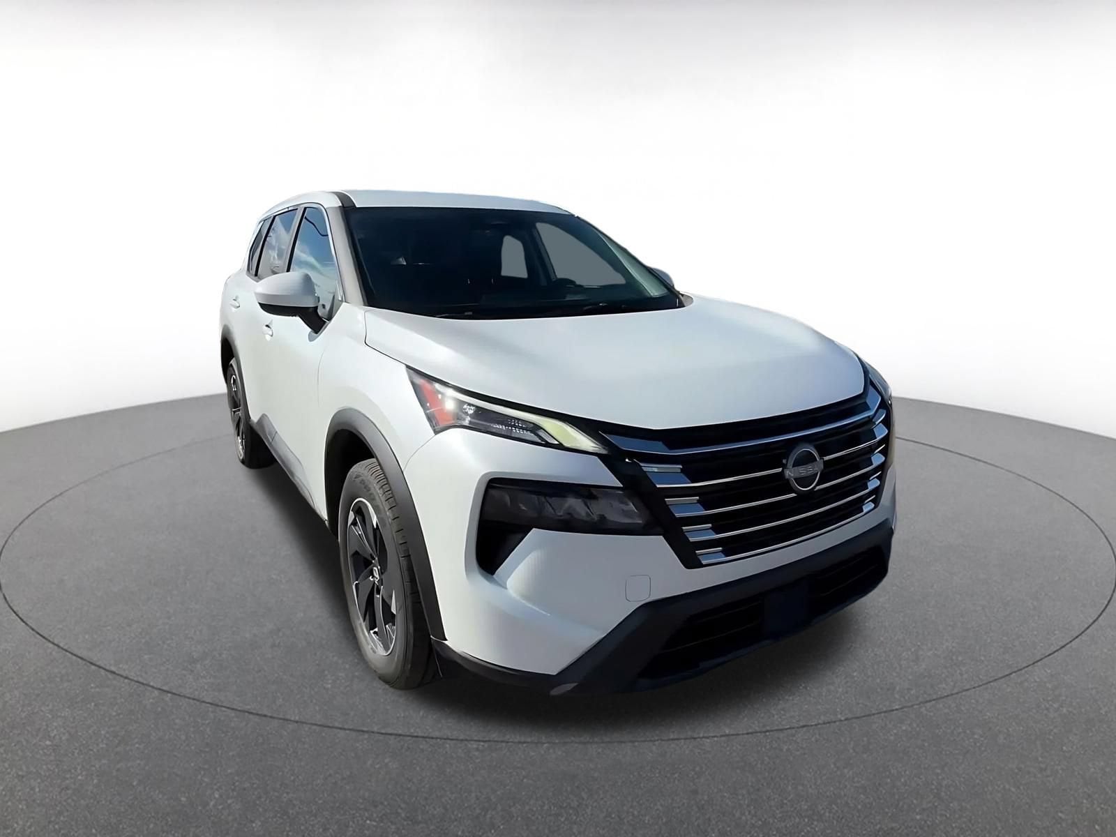 Thumbnail: 2025 Nissan Rogue - 3