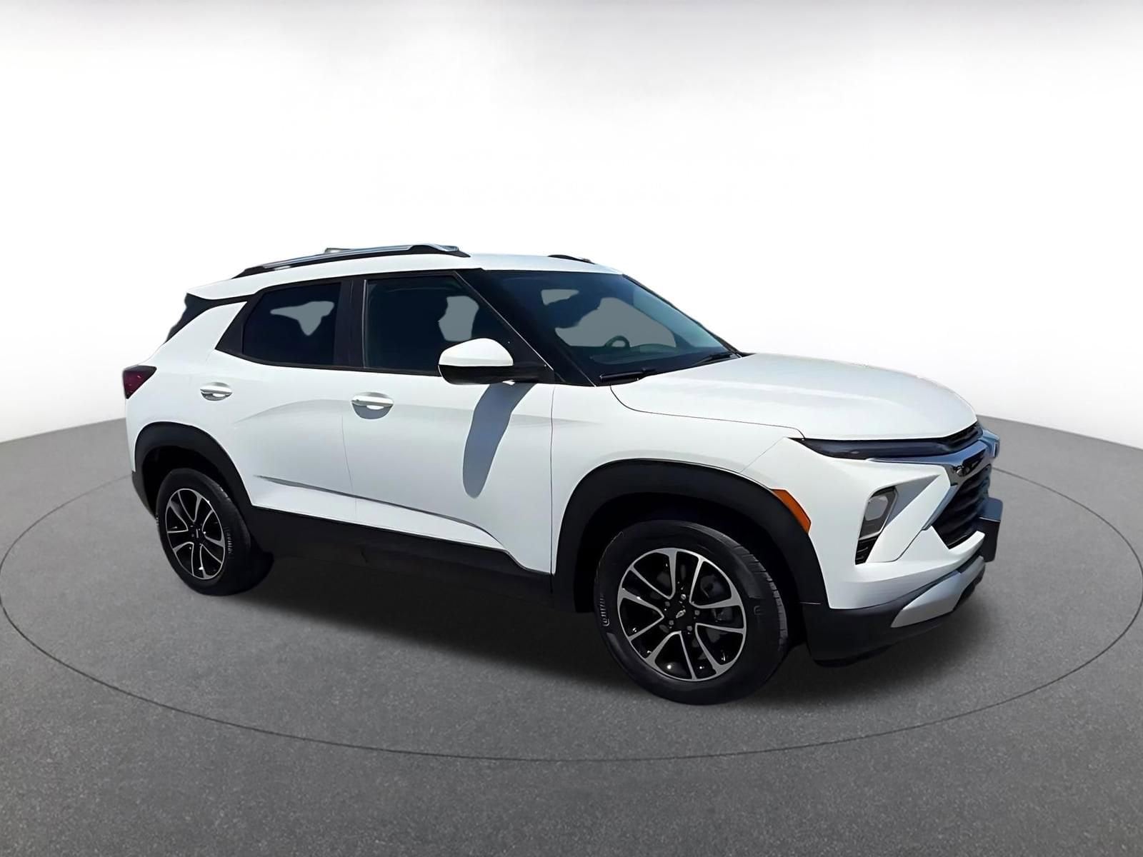 Thumbnail: 2025 Chevrolet TrailBlazer - 2