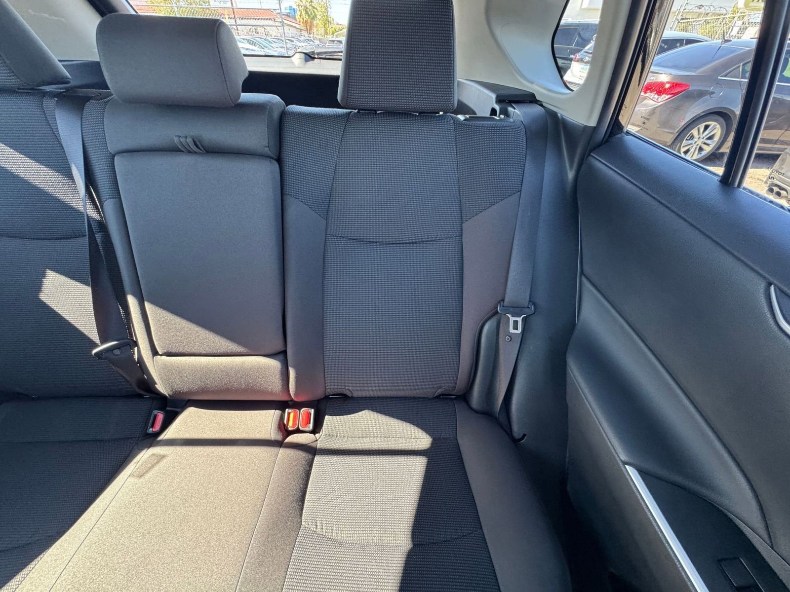 Thumbnail: 2025 Toyota RAV4 - 35