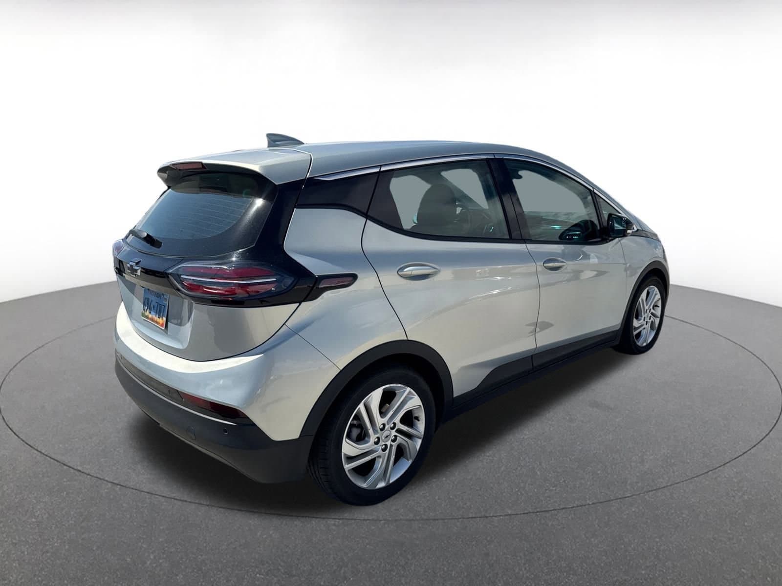 Thumbnail: 2023 Chevrolet Bolt EV - 6