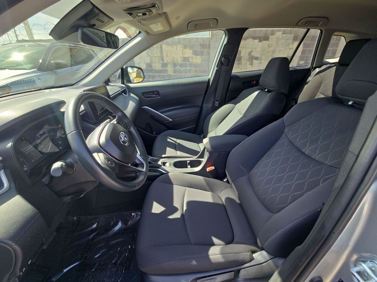 Thumbnail: 2025 Toyota Corolla Cross - 23