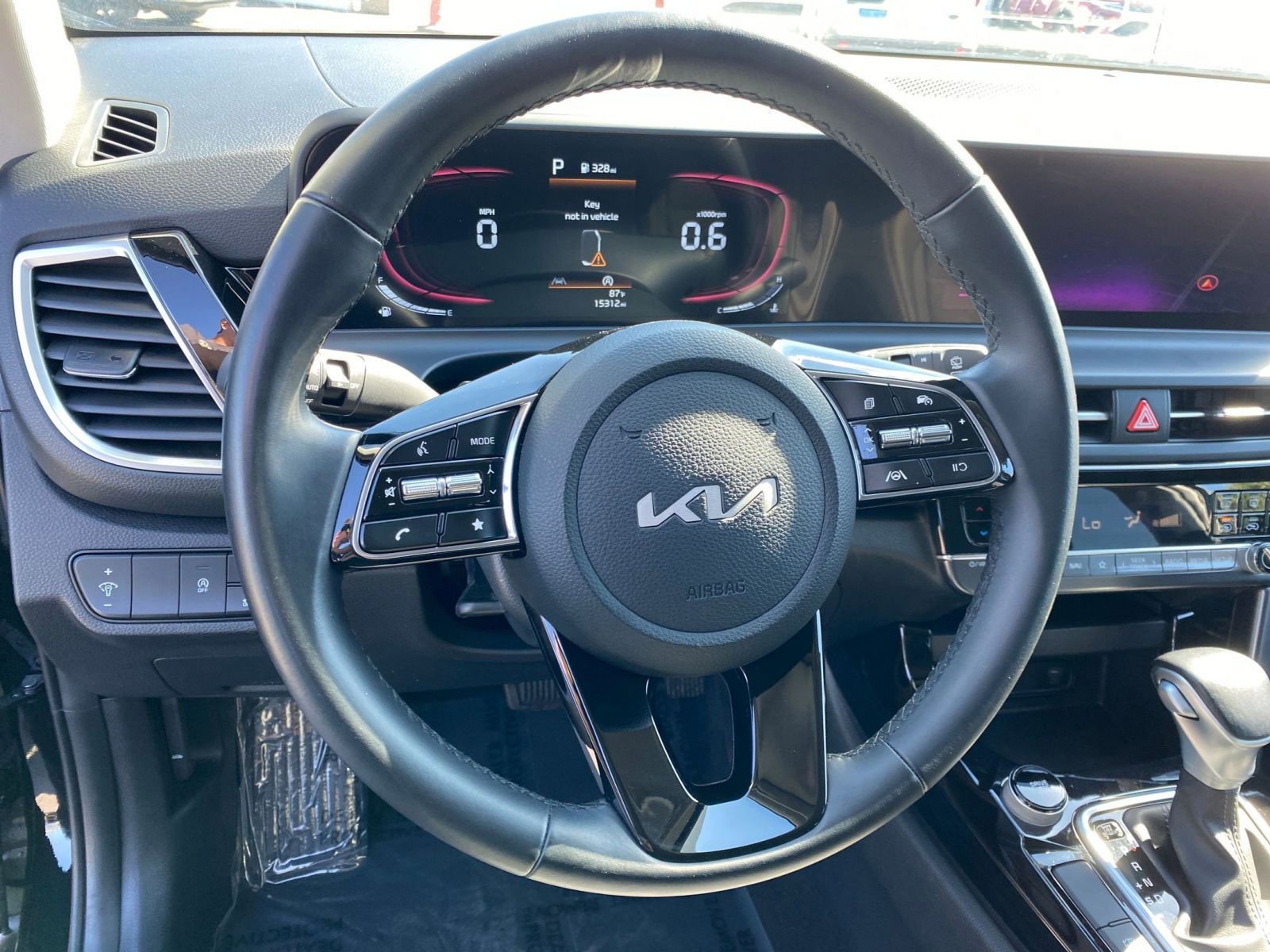 Thumbnail: 2025 Kia Seltos - 28