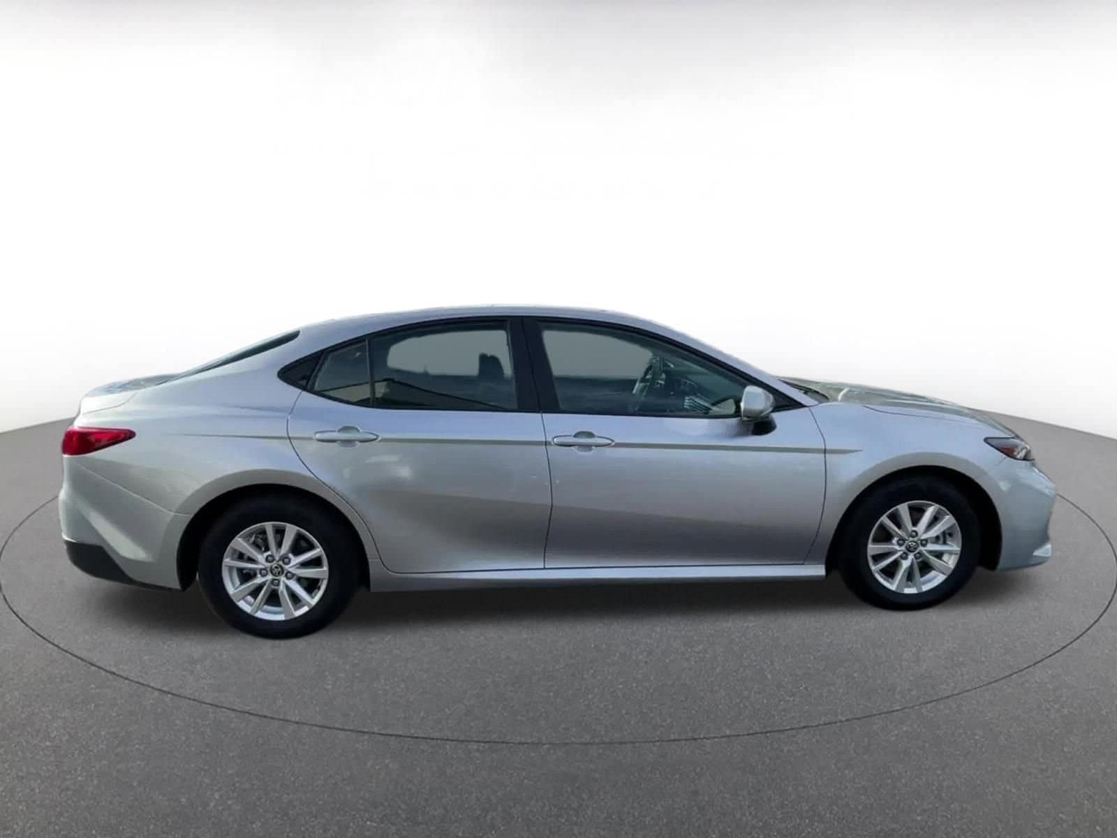 Thumbnail: 2025 Toyota Camry - 16