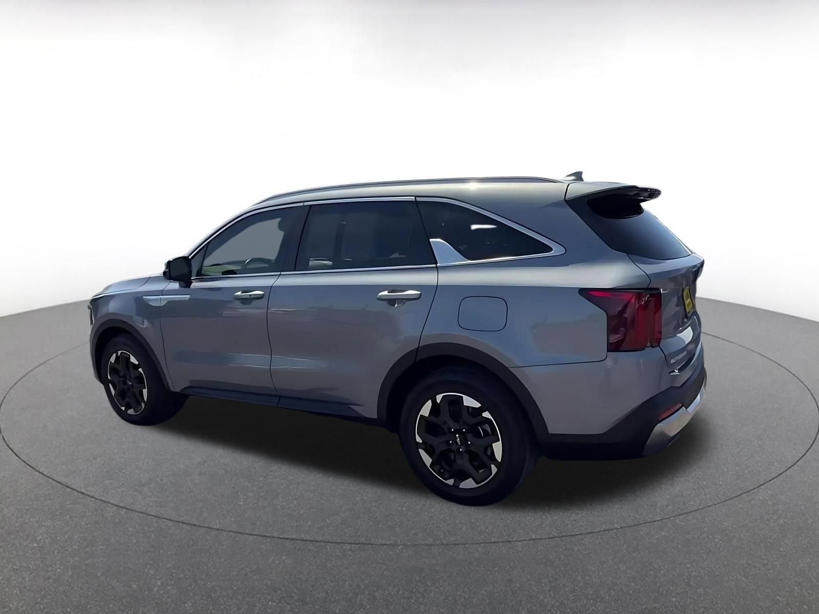 Thumbnail: 2024 Kia Sorento - 10