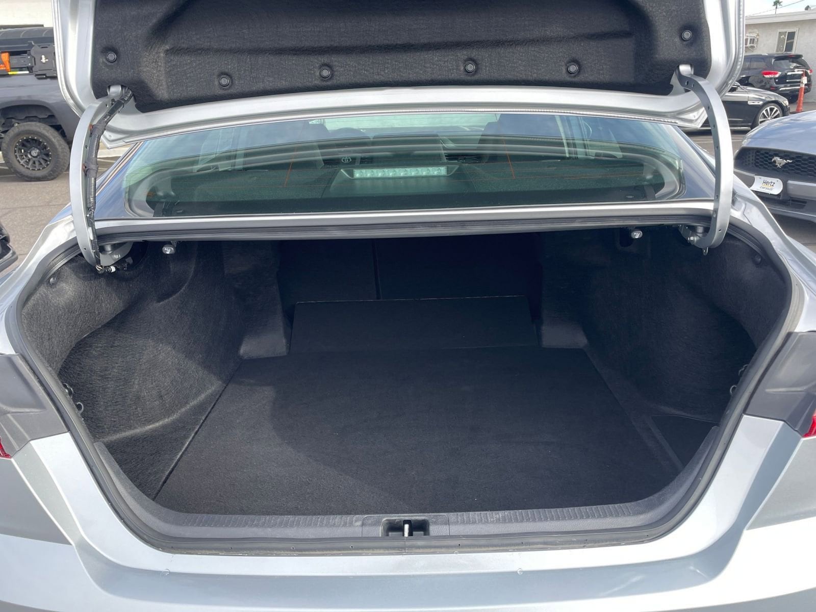 Thumbnail: 2025 Toyota Camry - 31