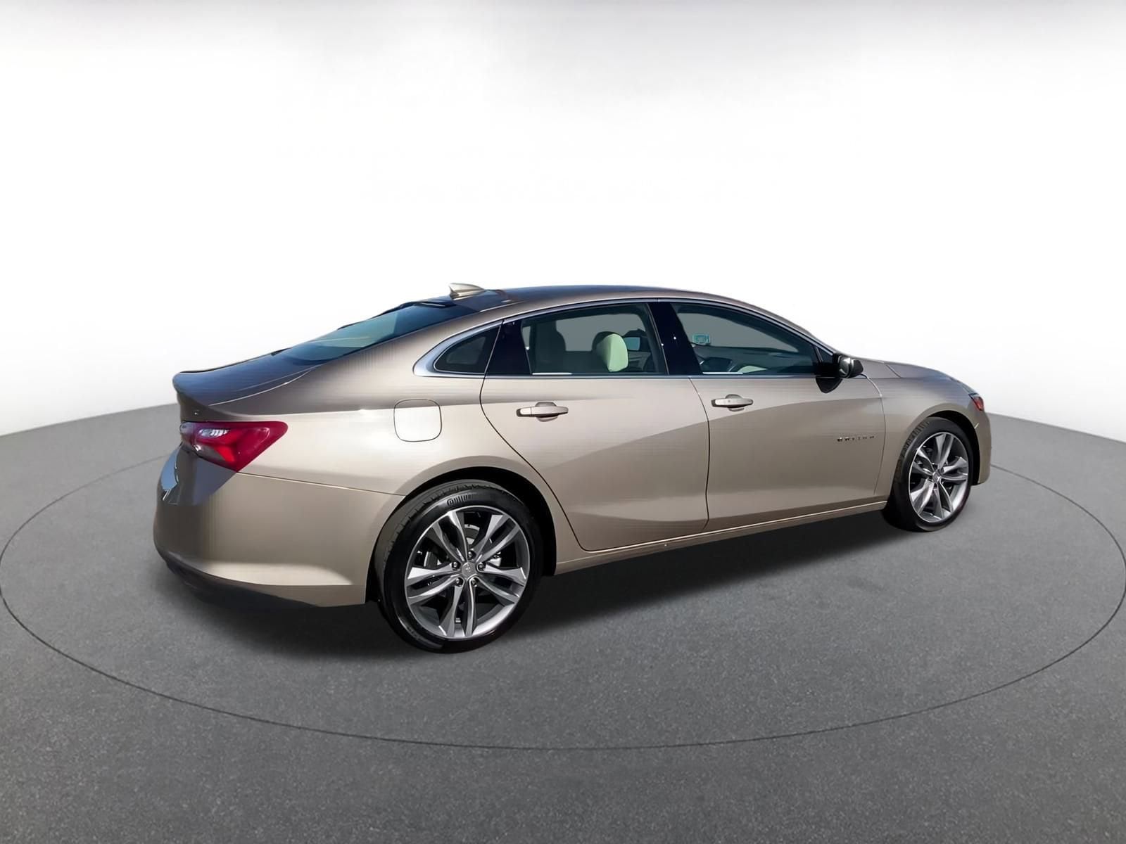 Thumbnail: 2024 Chevrolet Malibu - 15