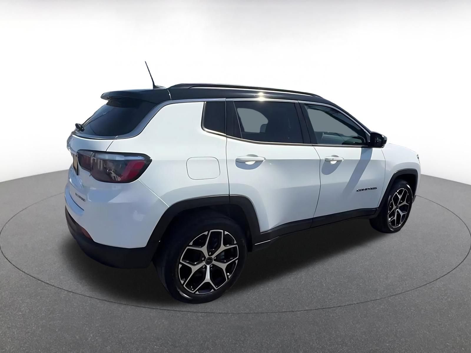 Thumbnail: 2025 Jeep Compass - 14