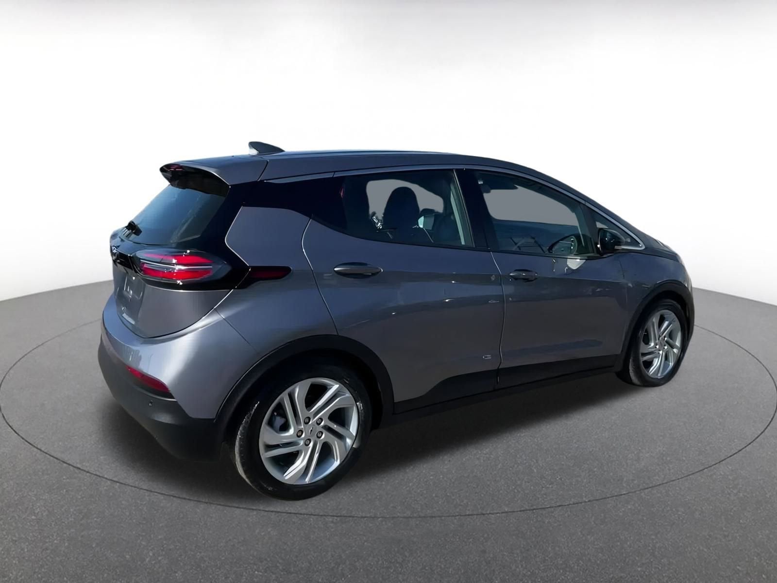 Thumbnail: 2023 Chevrolet Bolt EV - 15