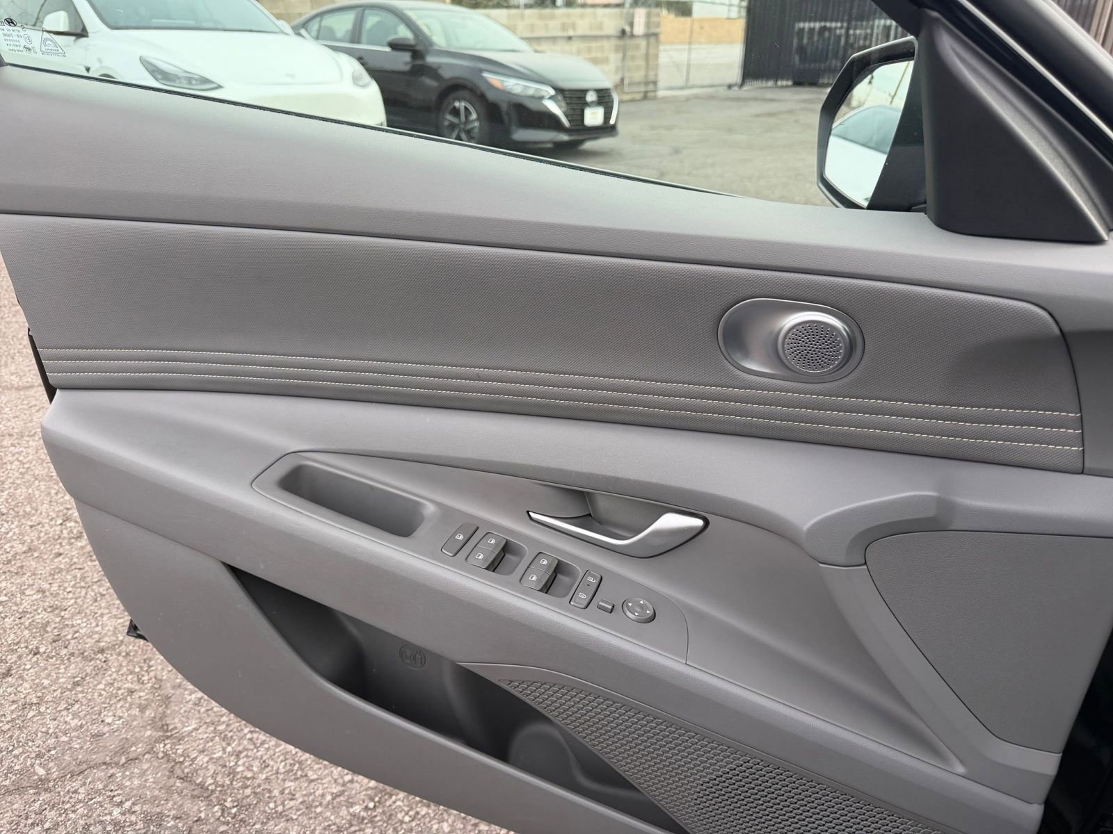 Thumbnail: 2025 Hyundai Elantra - 18