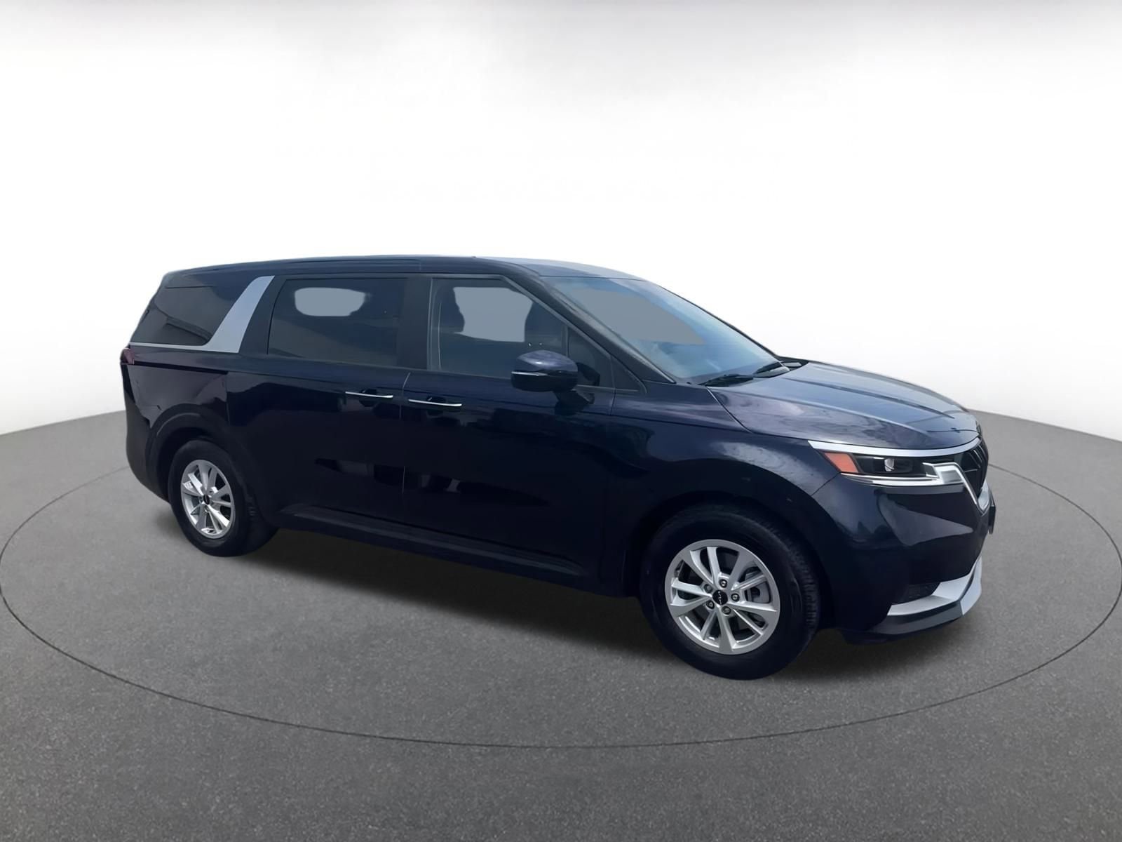 Thumbnail: 2024 Kia Carnival - 2