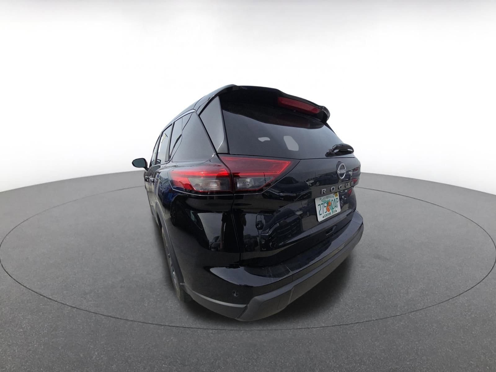 Thumbnail: 2025 Nissan Rogue - 7