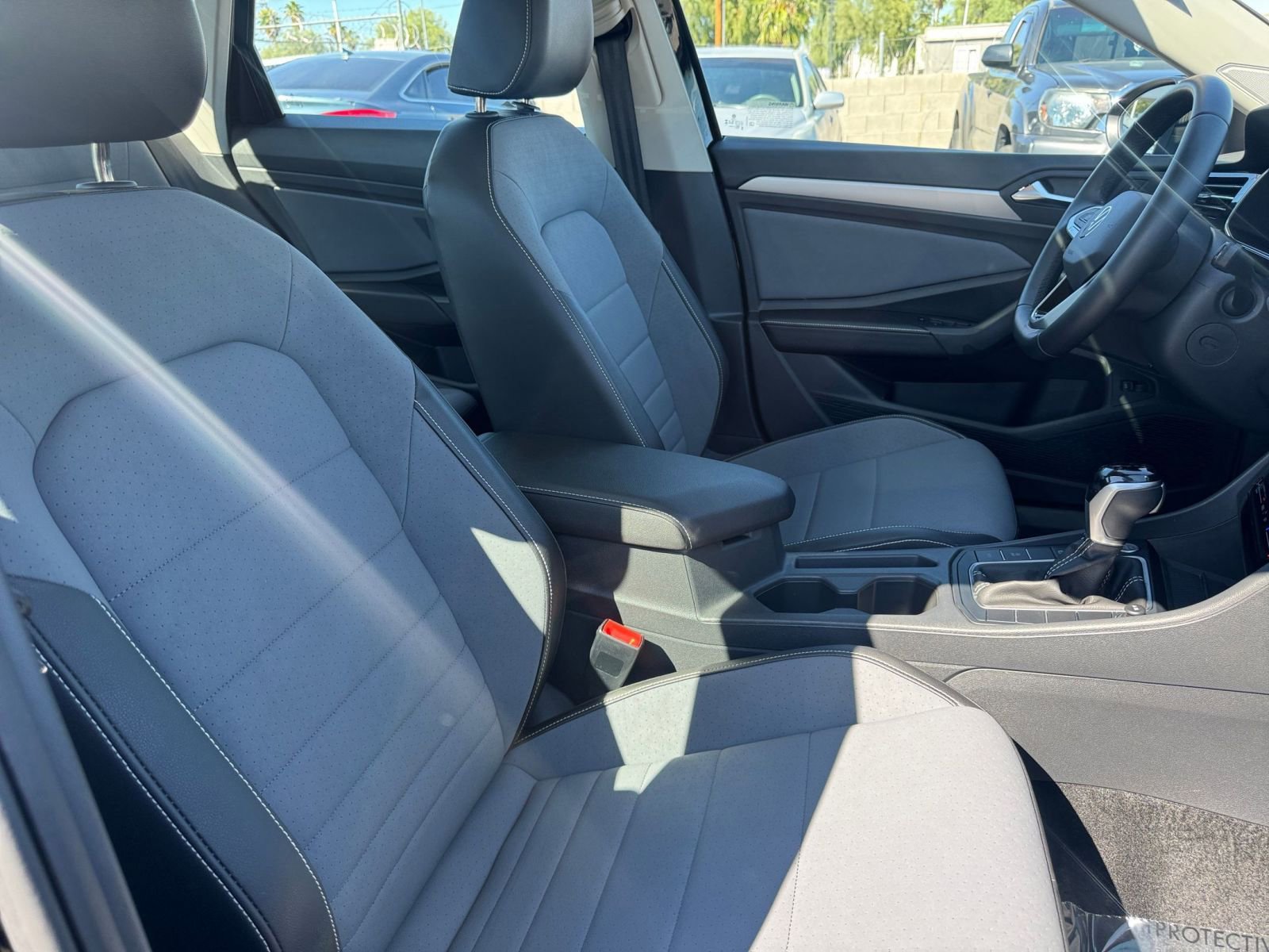 Thumbnail: 2025 Volkswagen Jetta - 34