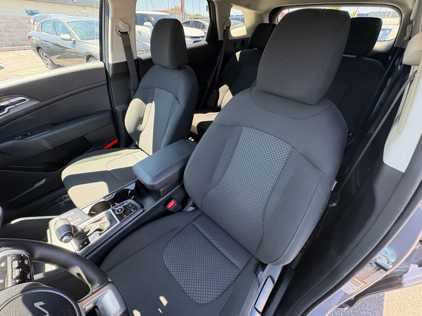 Thumbnail: 2025 Kia Sportage - 35