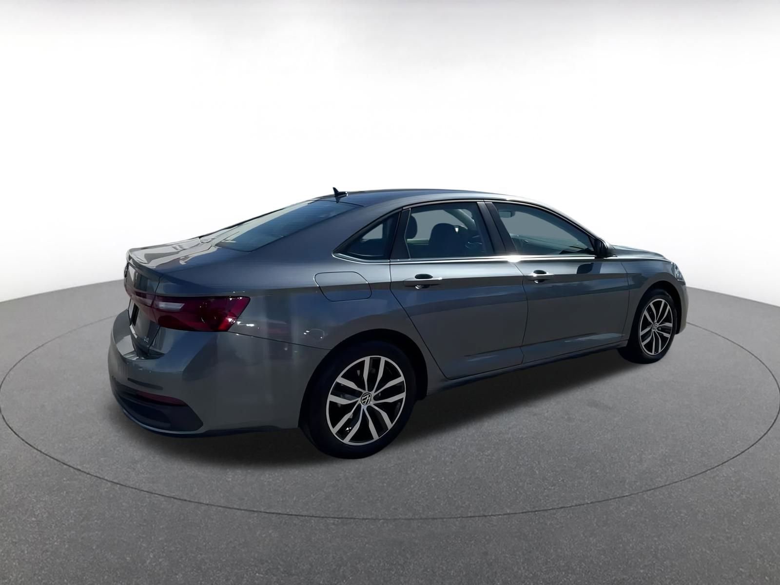 Thumbnail: 2025 Volkswagen Jetta - 14