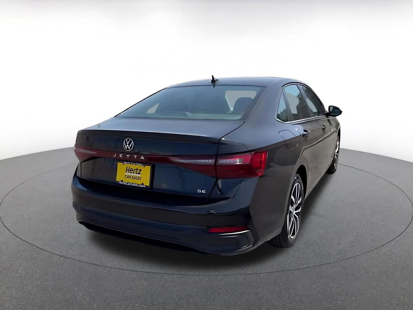 Thumbnail: 2025 Volkswagen Jetta - 14