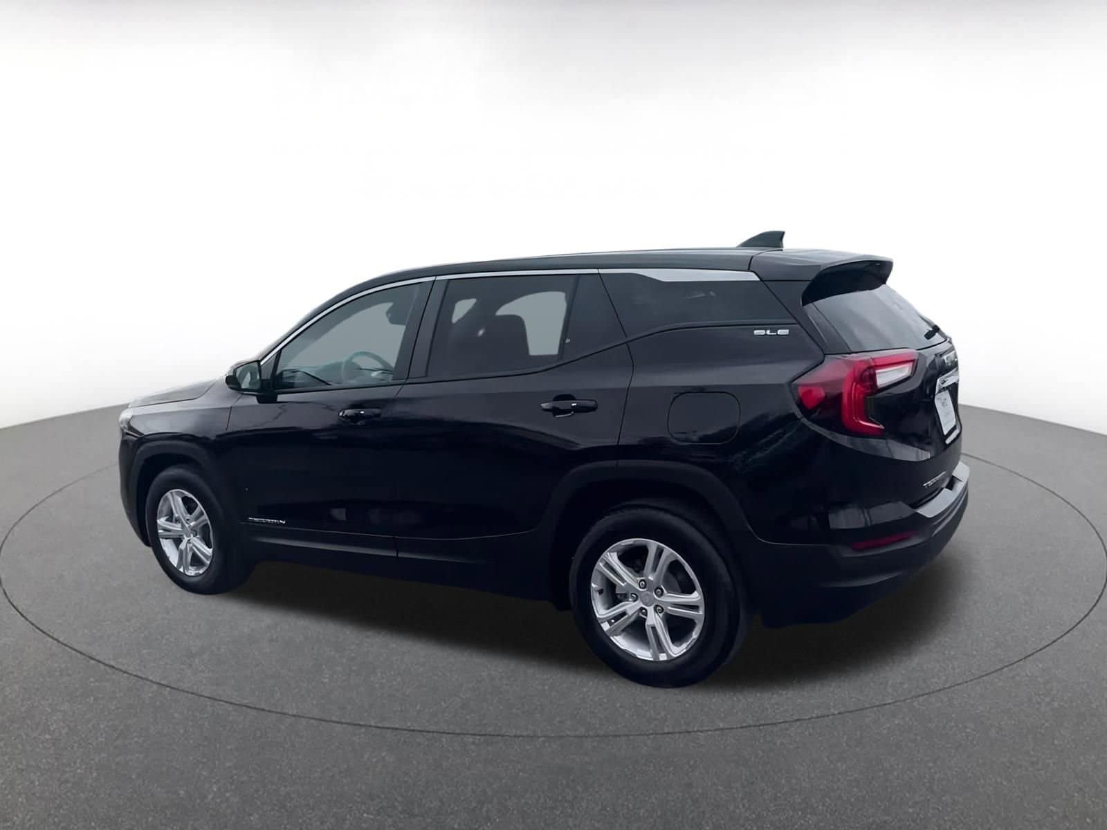 Thumbnail: 2024 GMC Terrain - 10