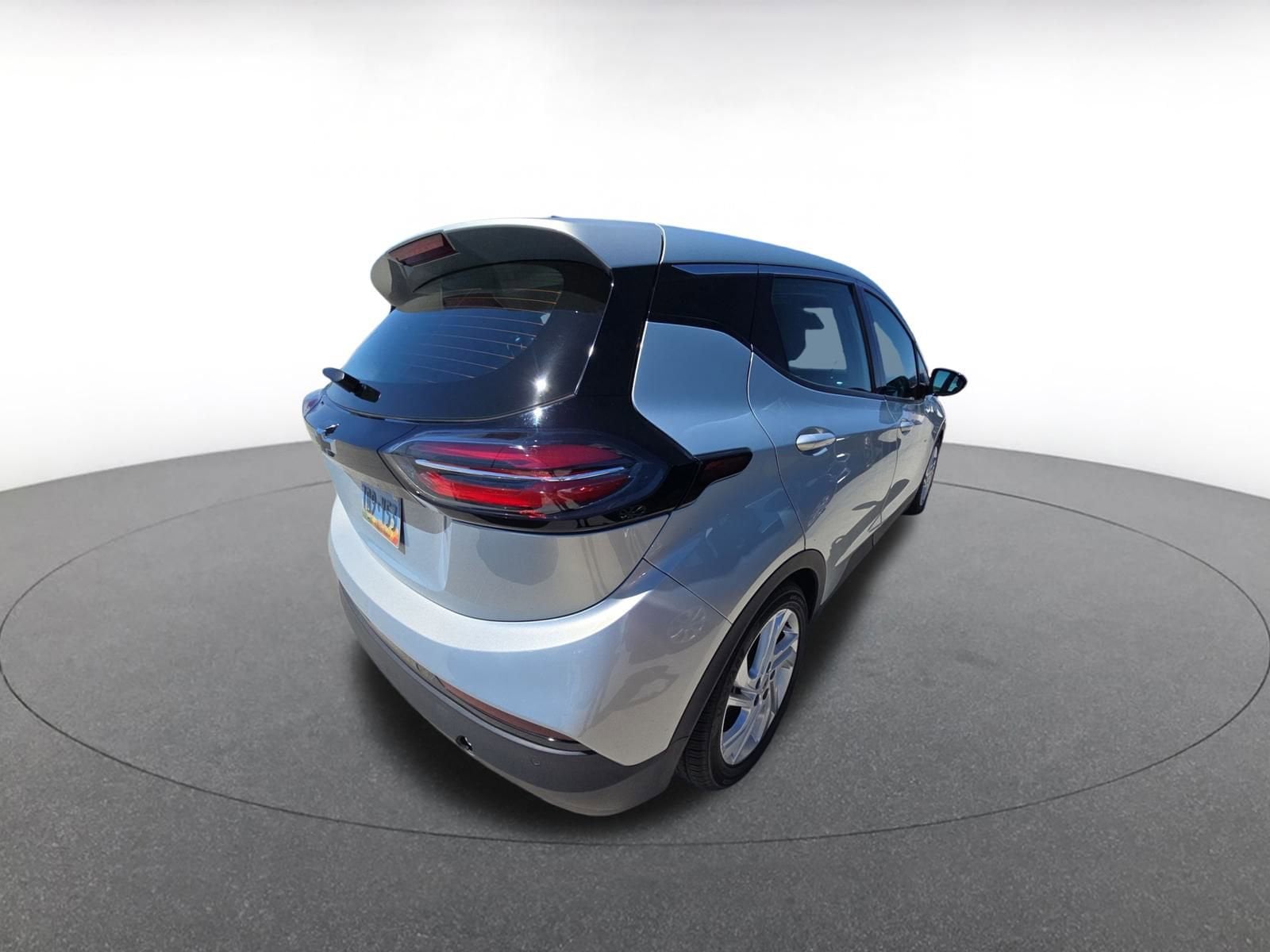 Thumbnail: 2023 Chevrolet Bolt EV - 9