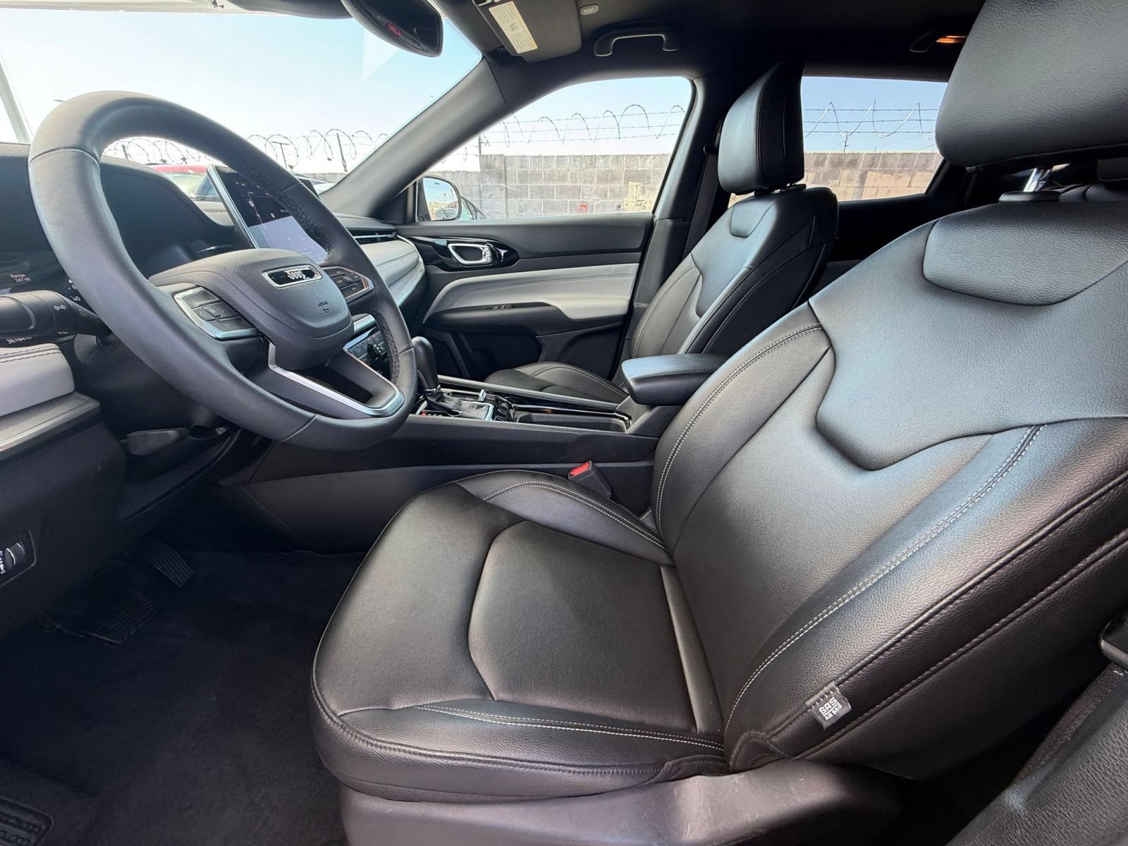 Thumbnail: 2025 Jeep Compass - 27