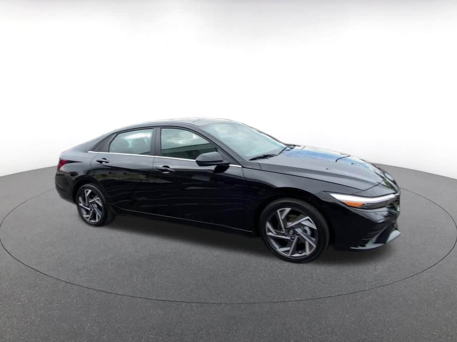 Thumbnail: 2025 Hyundai Elantra - 2