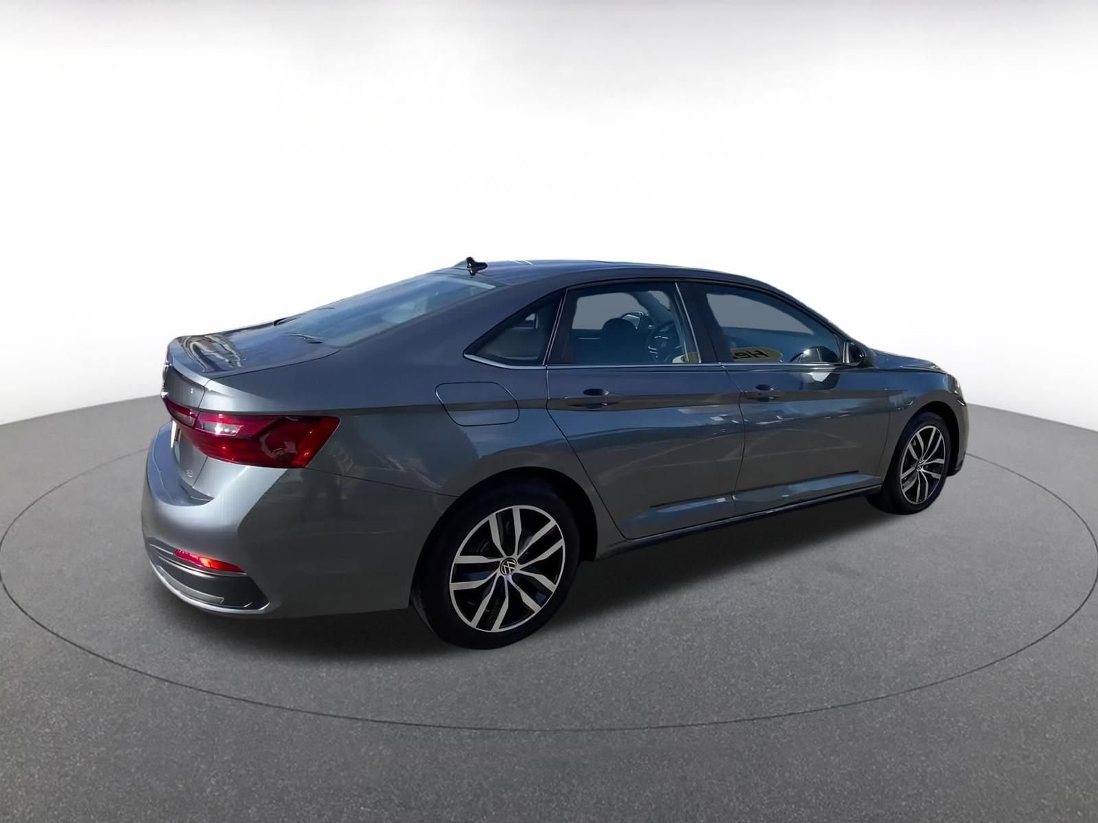 Thumbnail: 2025 Volkswagen Jetta - 15