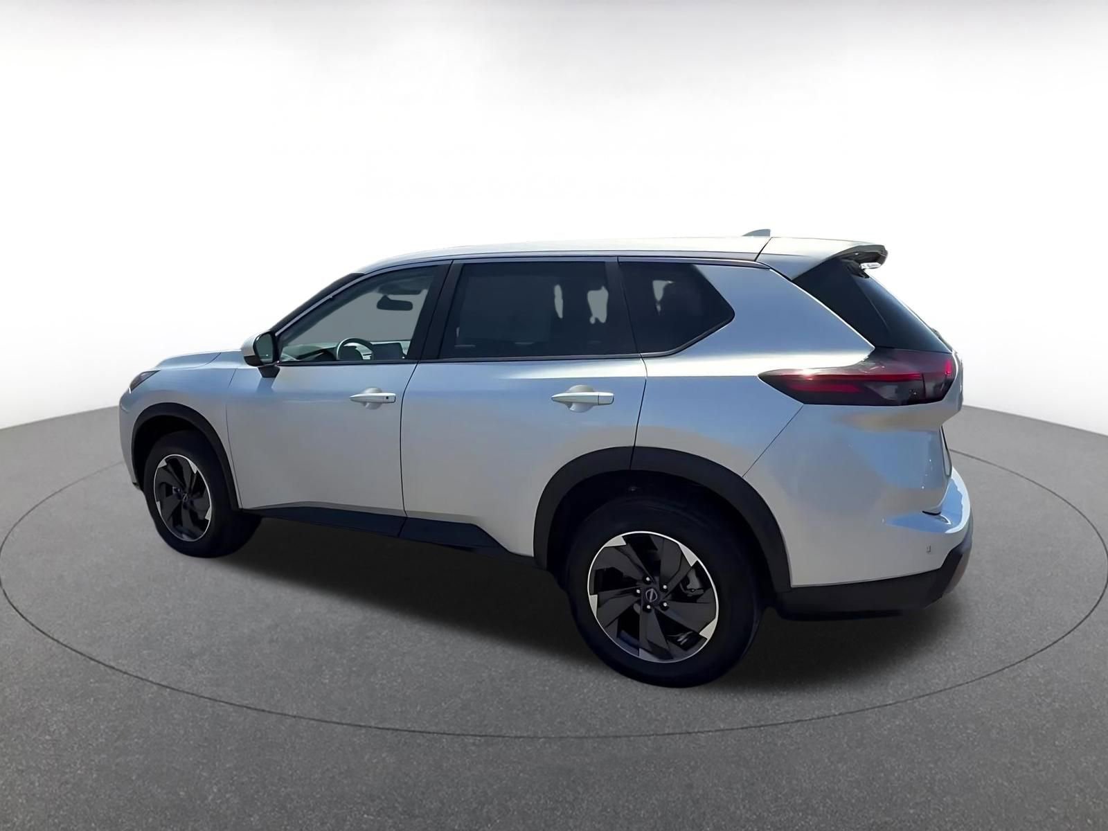 Thumbnail: 2025 Nissan Rogue - 10