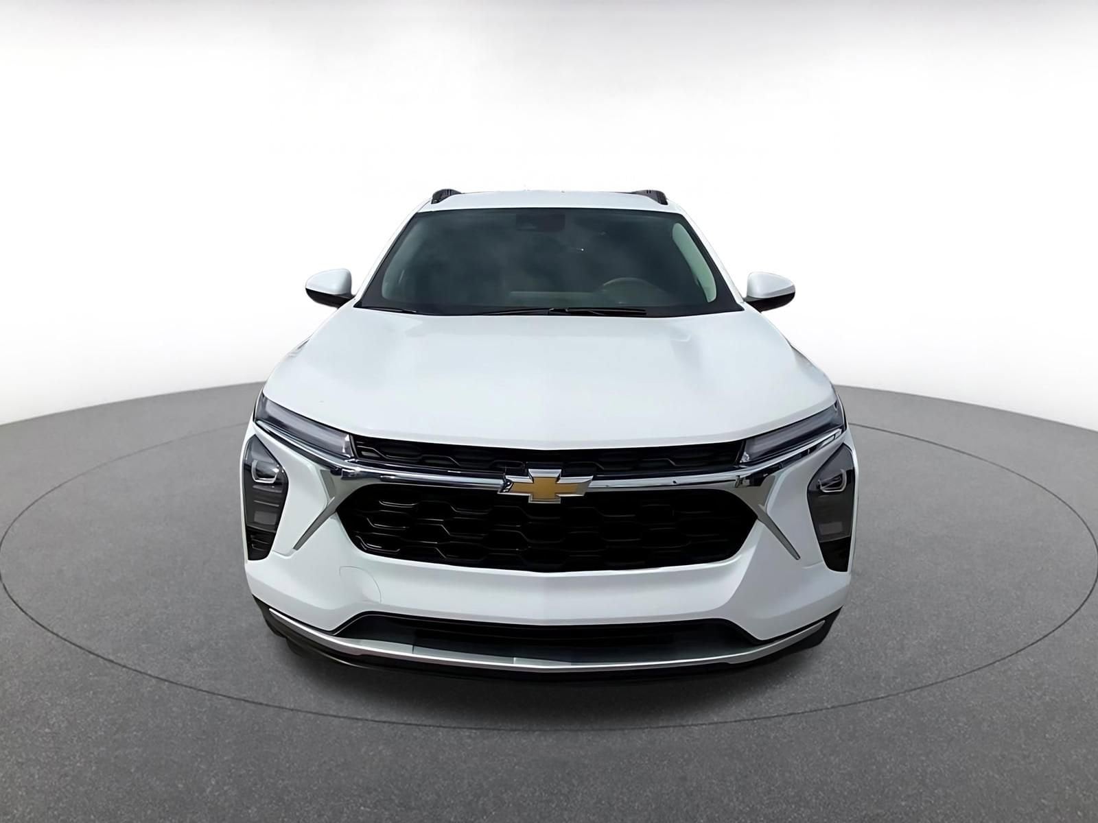 Thumbnail: 2025 Chevrolet Trax - 4