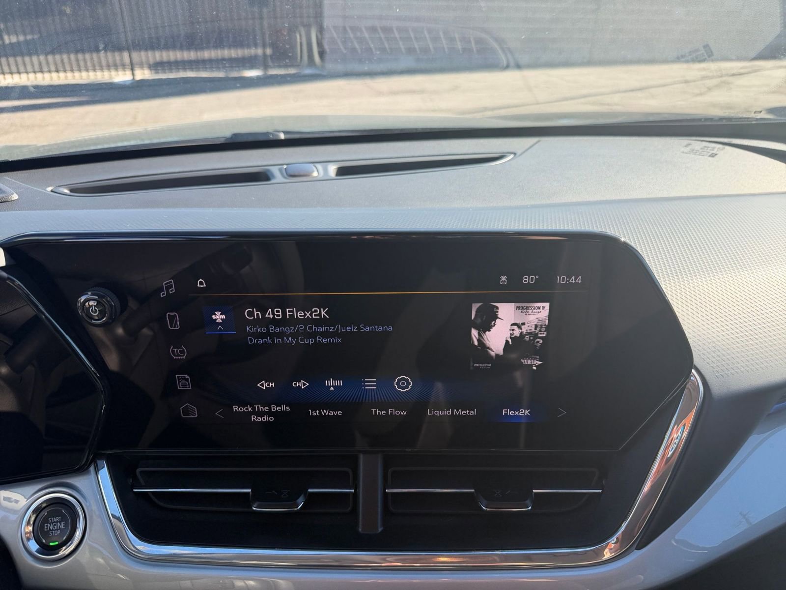 Thumbnail: 2025 Chevrolet Trax - 21