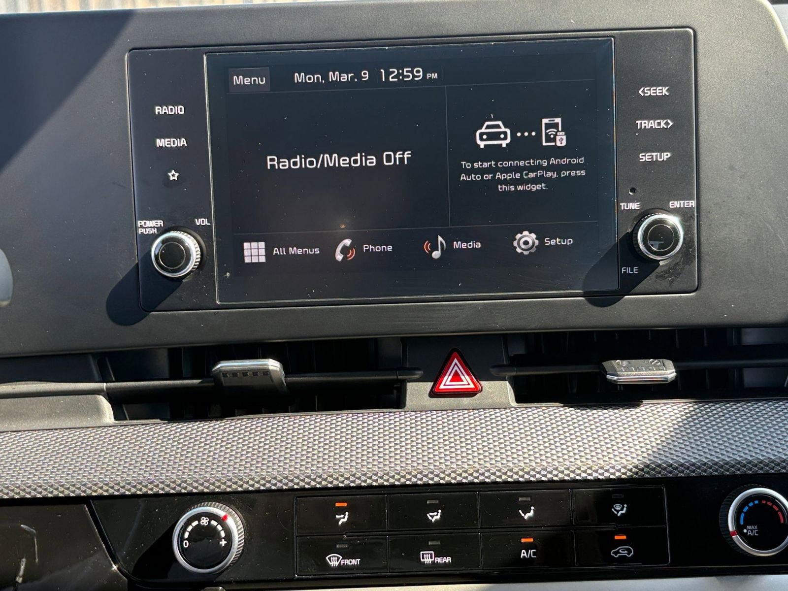 Thumbnail: 2025 Kia Sportage - 17