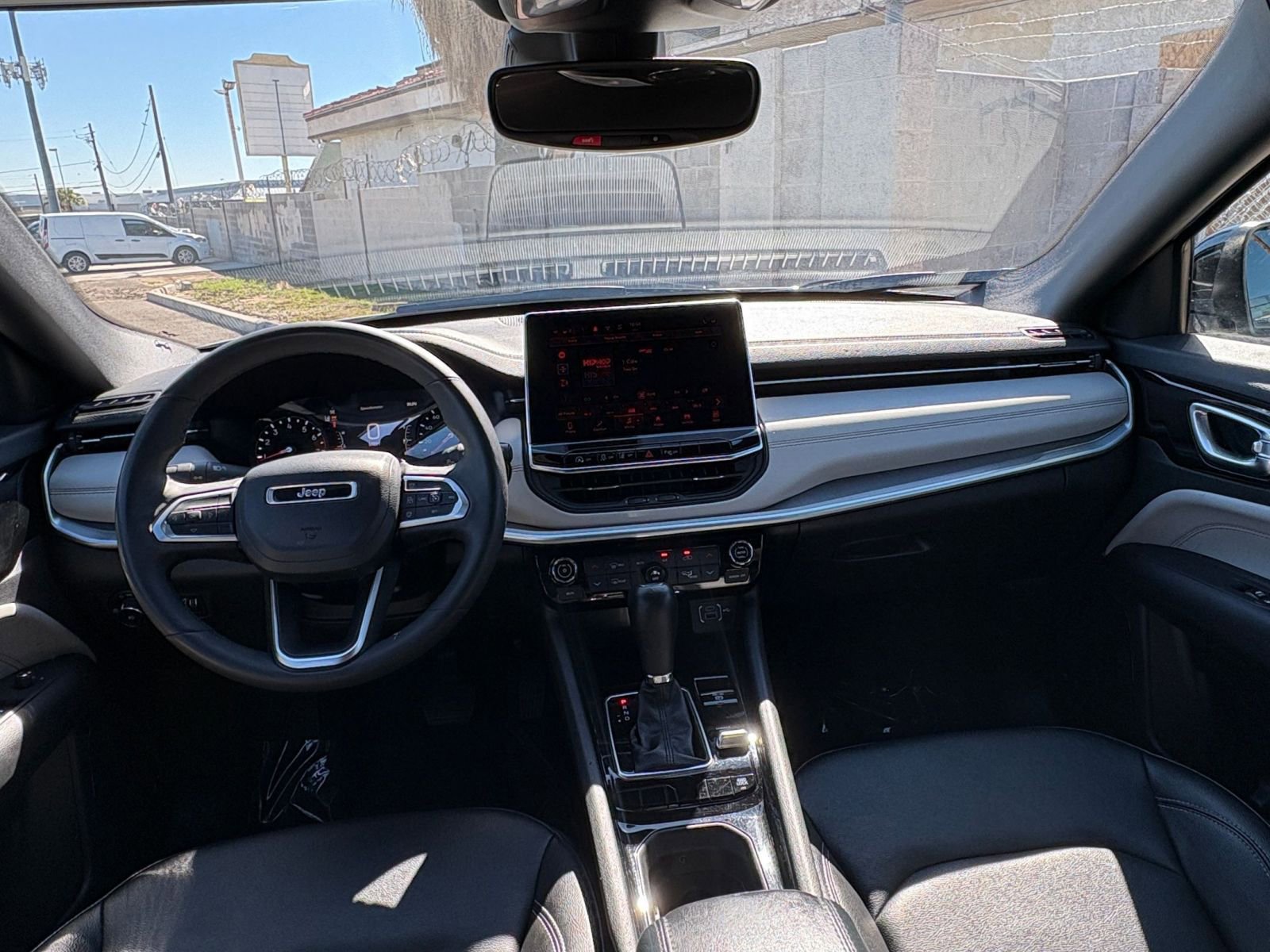 Thumbnail: 2025 Jeep Compass - 34