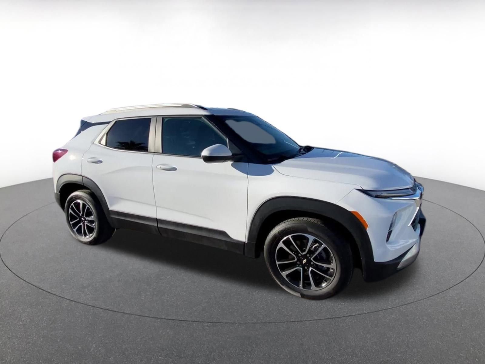 Thumbnail: 2025 Chevrolet TrailBlazer - 2